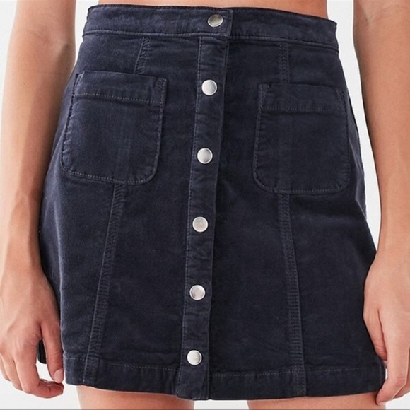 Urban Outfitters Sz XS Blue Velvet Snap Front A-Line Mini Skirt. - Picture 9 of 10